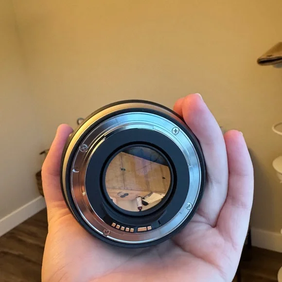 Black Camera Lens - Picture 4 of 6